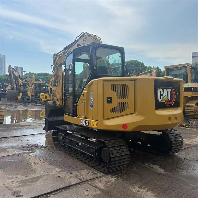 Рыбак типа Caterpillar 307.5 Экскаватор В хорошем состоянии Использованный компактный экскаватор