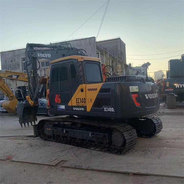 Подержанный экскаватор Volvo Ec140d 14 тонн длинный рабочий час