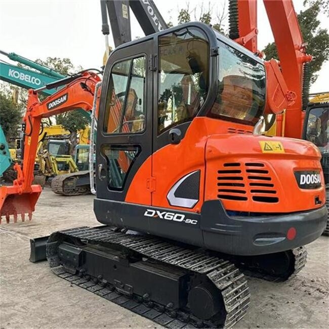 Dx60 Doosan Mini Digger 6 тонны Использованный малый экскаватор ОРИГИНАЛЬНАЯ ГИДРАУЛИЧЕСКАЯ СИСТЕМА