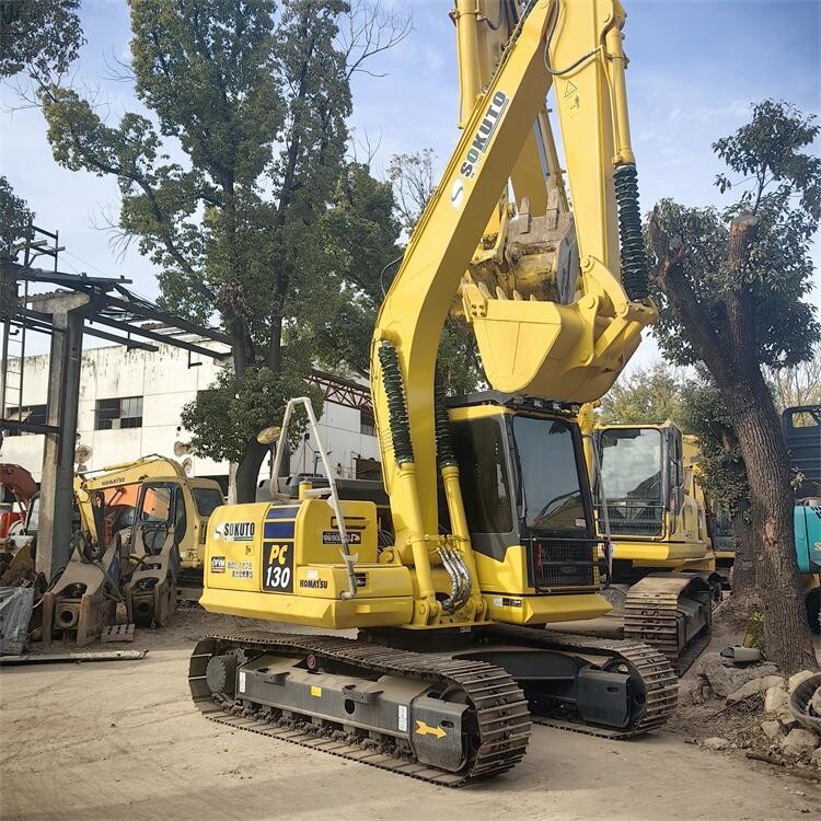PC130-7 Подержанные экскаваторы Komatsu Используемые 13 тонн экскаватор 66КВт мощность