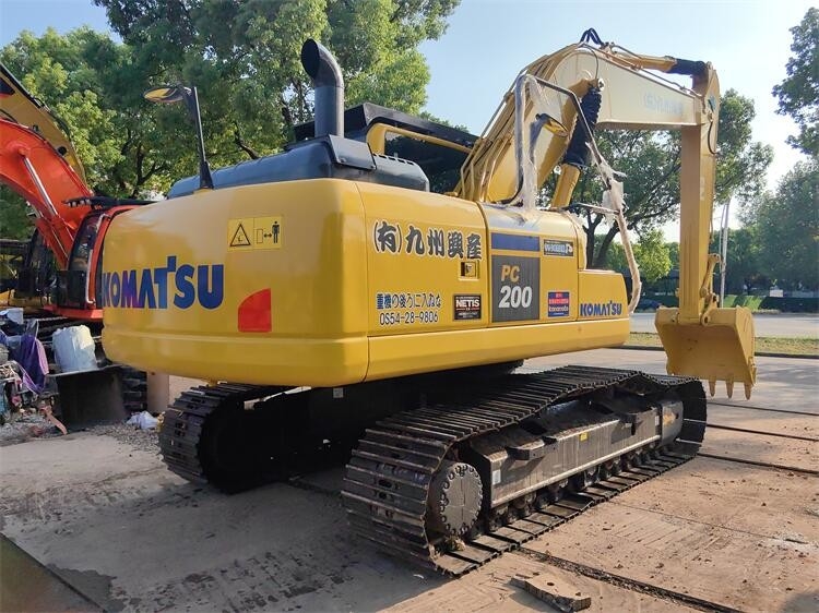 20-тонный экскубатор Komatsu Komatsu PC 200 8 с оригинальными деталями