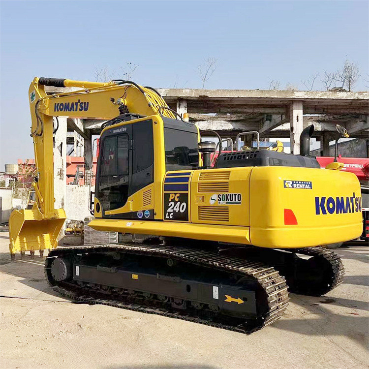 PC240-8 Эксплуатационные экскаваторы Komatsu 24 тонны экскаватор типа Crawler