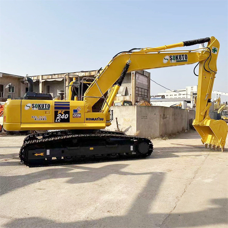 PC240-8 Эксплуатационные экскаваторы Komatsu 24 тонны экскаватор типа Crawler