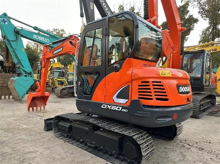 Dx60 Doosan Mini Digger 6 тонны Использованный малый экскаватор ОРИГИНАЛЬНАЯ ГИДРАУЛИЧЕСКАЯ СИСТЕМА
