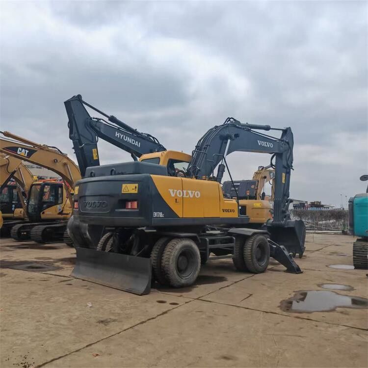 Вторая рука Volvo колеса EC170 экскаватор использованный Volvo экскаватор 17Тон меньше рабочих часов