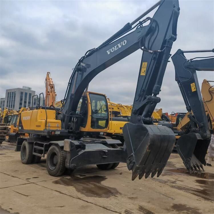 Вторая рука Volvo колеса EC170 экскаватор использованный Volvo экскаватор 17Тон меньше рабочих часов