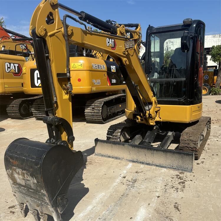 Used Crawler Type CAT 303.5E Excavator Second Hand Mini Excavator 3500KG