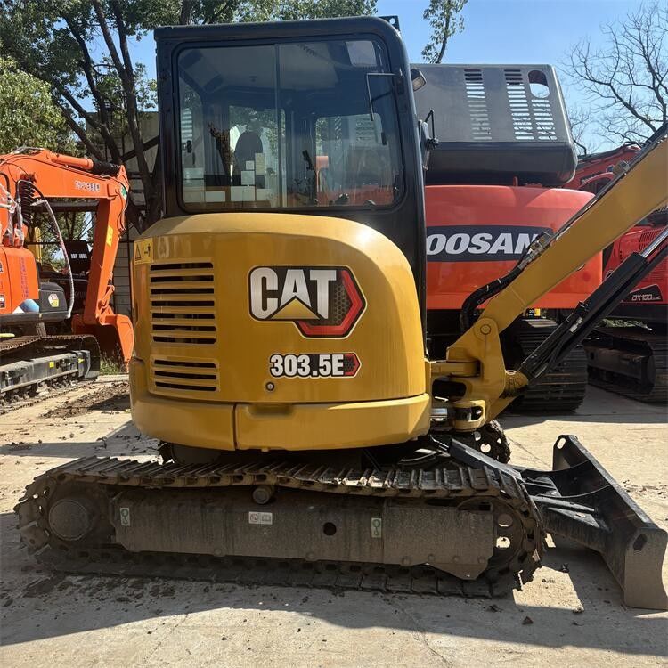 Used Crawler Type CAT 303.5E Excavator Second Hand Mini Excavator 3500KG