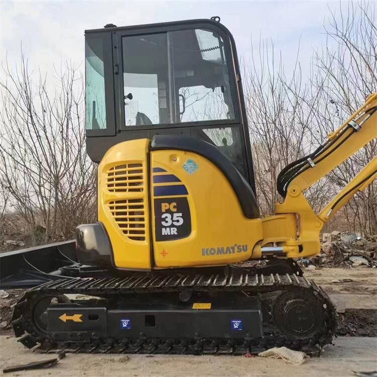 2022 Komatsu 3 Ton Excavator Soundproof Cab and Ergonomic Controls for Comfortable Operation