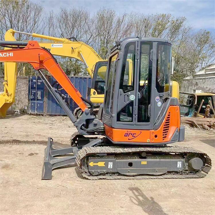 Used Hitachi ZX50 Mini Excavator with 5 Ton Operating Weight 2021 Year Model and 2001-4000 Working Hours