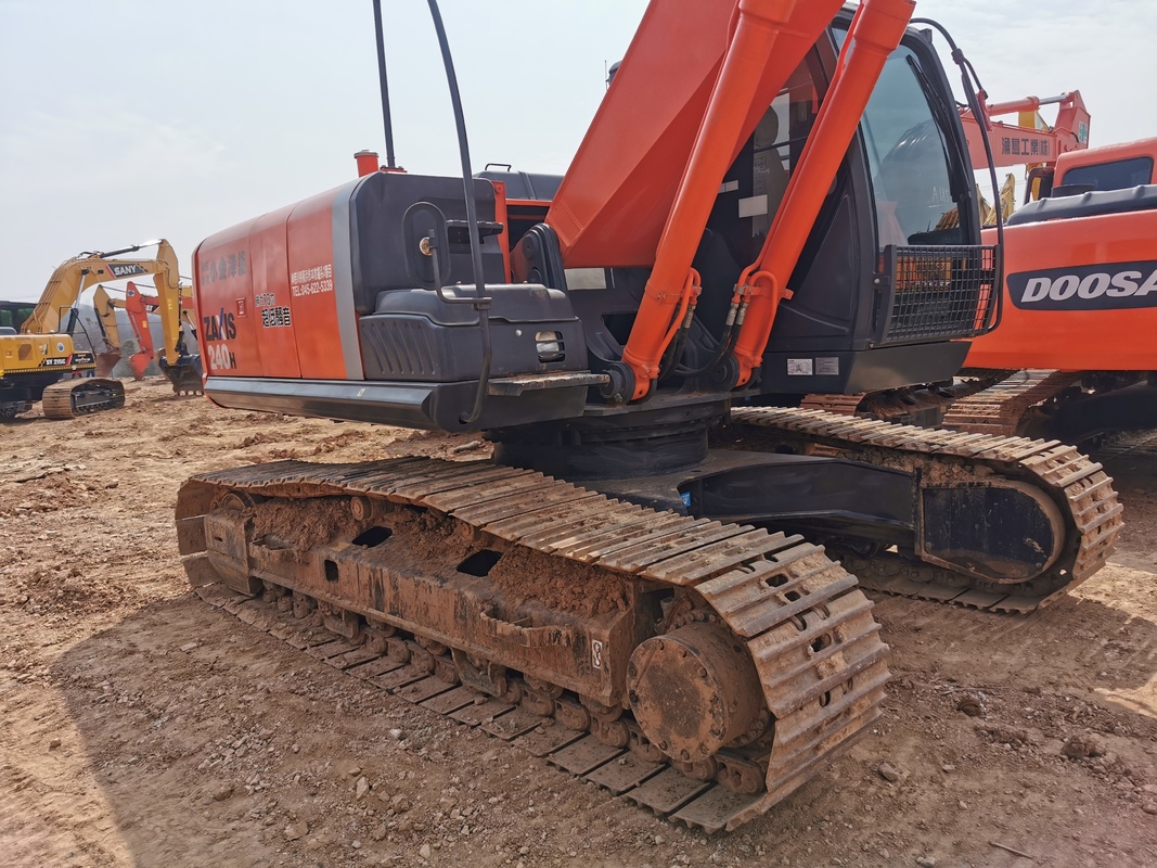 Used Hitachi ZX240H Crawler Excavator with 1.2m³ Bucket Capacity 132KW Power and 0-2000 Working Hours